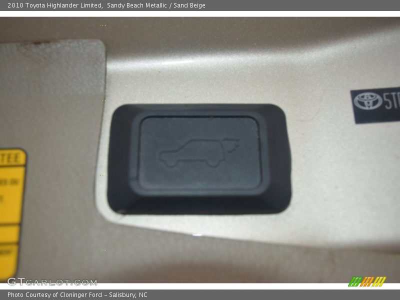 Sandy Beach Metallic / Sand Beige 2010 Toyota Highlander Limited