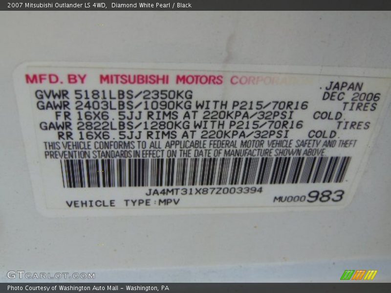 Diamond White Pearl / Black 2007 Mitsubishi Outlander LS 4WD
