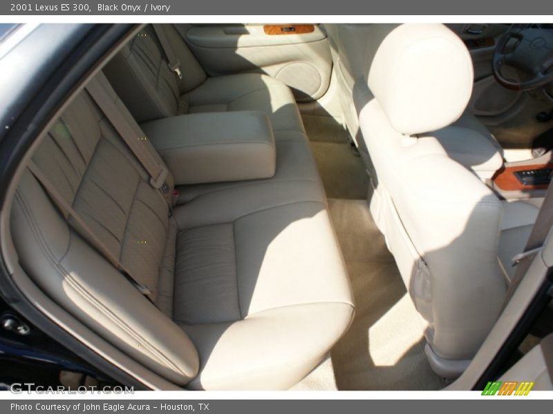 Black Onyx / Ivory 2001 Lexus ES 300