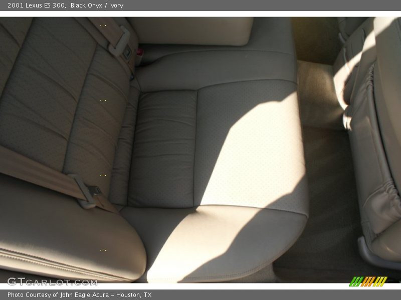 Black Onyx / Ivory 2001 Lexus ES 300