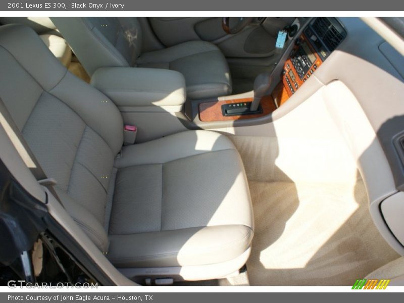 Black Onyx / Ivory 2001 Lexus ES 300