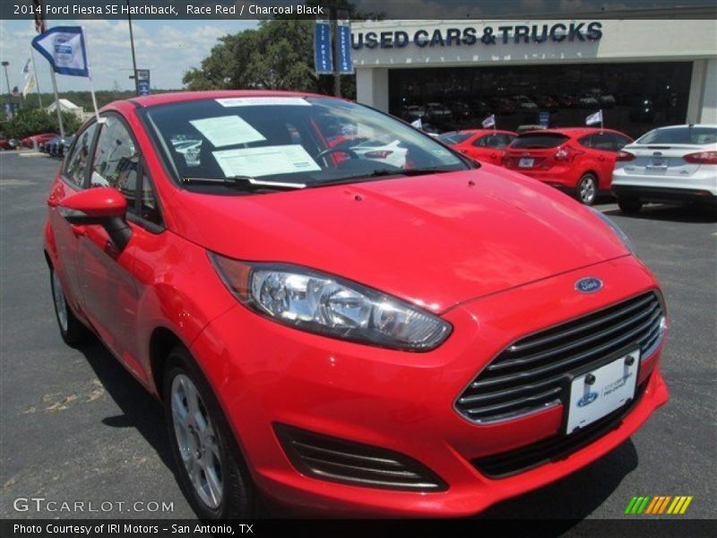 Race Red / Charcoal Black 2014 Ford Fiesta SE Hatchback