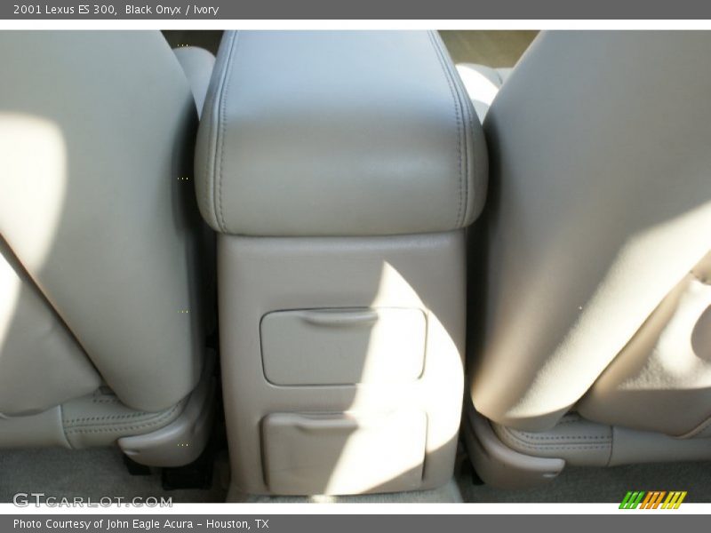 Black Onyx / Ivory 2001 Lexus ES 300