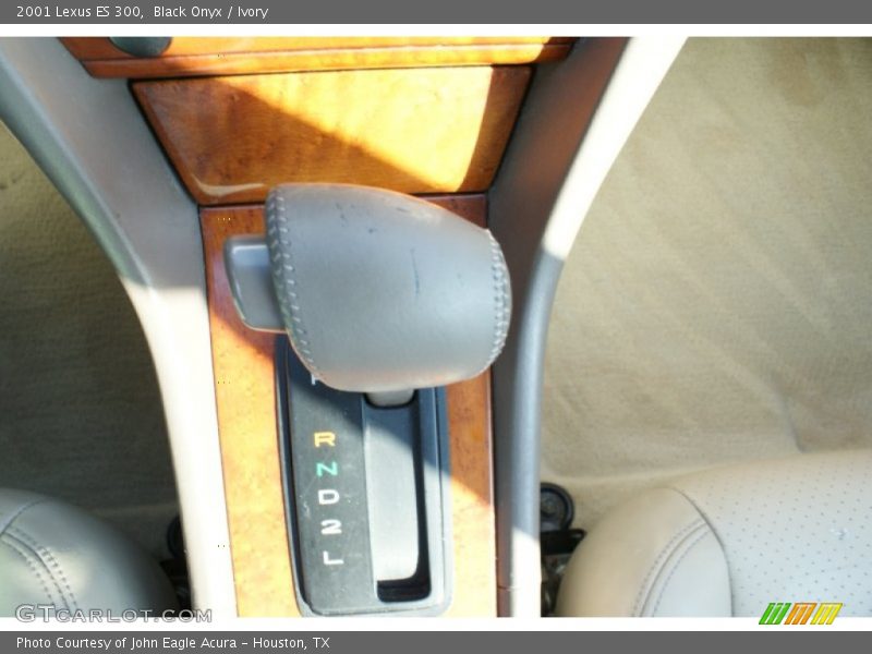 Black Onyx / Ivory 2001 Lexus ES 300