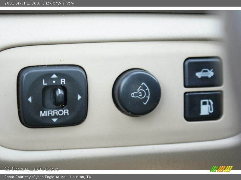 Black Onyx / Ivory 2001 Lexus ES 300