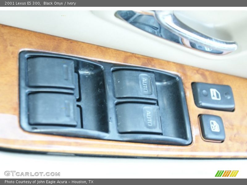 Black Onyx / Ivory 2001 Lexus ES 300