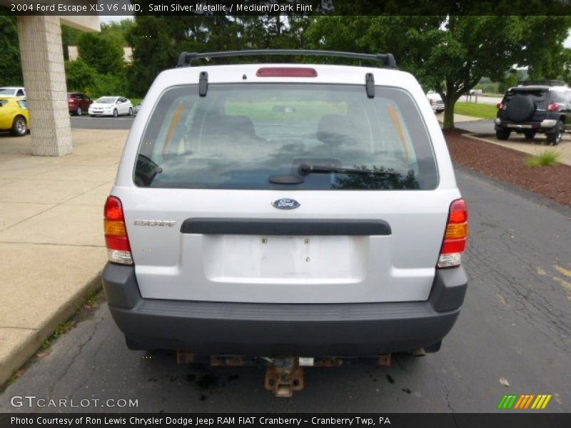 Satin Silver Metallic / Medium/Dark Flint 2004 Ford Escape XLS V6 4WD