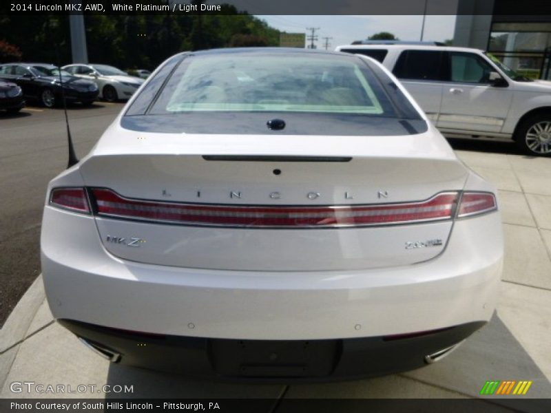 White Platinum / Light Dune 2014 Lincoln MKZ AWD