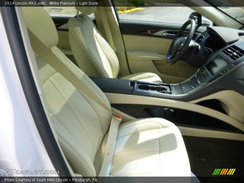 White Platinum / Light Dune 2014 Lincoln MKZ AWD