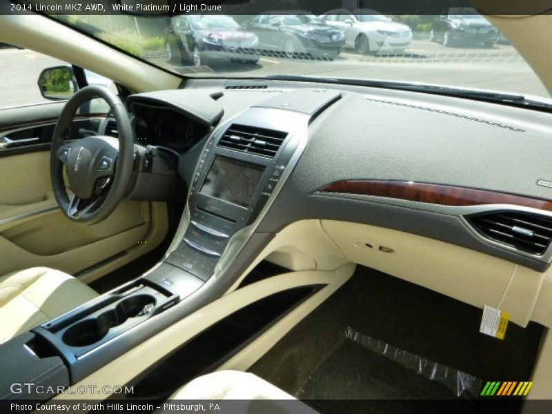 White Platinum / Light Dune 2014 Lincoln MKZ AWD