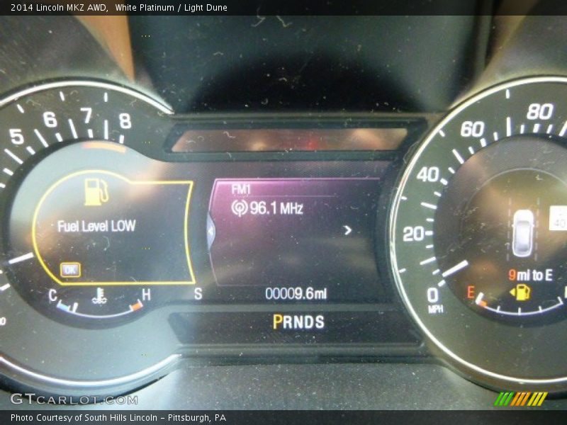 White Platinum / Light Dune 2014 Lincoln MKZ AWD