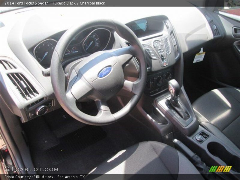 Tuxedo Black / Charcoal Black 2014 Ford Focus S Sedan