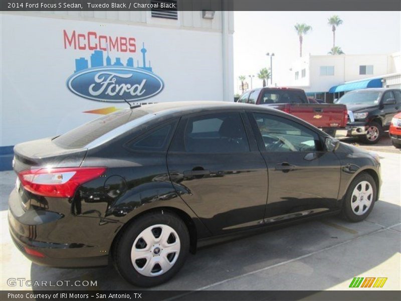 Tuxedo Black / Charcoal Black 2014 Ford Focus S Sedan