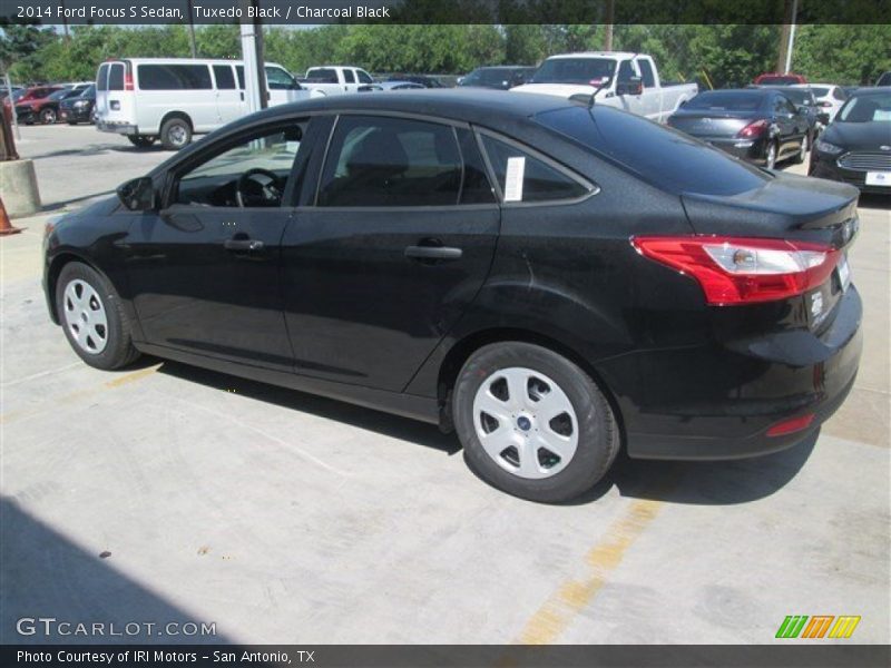 Tuxedo Black / Charcoal Black 2014 Ford Focus S Sedan