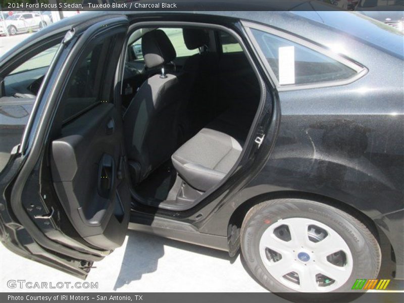 Tuxedo Black / Charcoal Black 2014 Ford Focus S Sedan