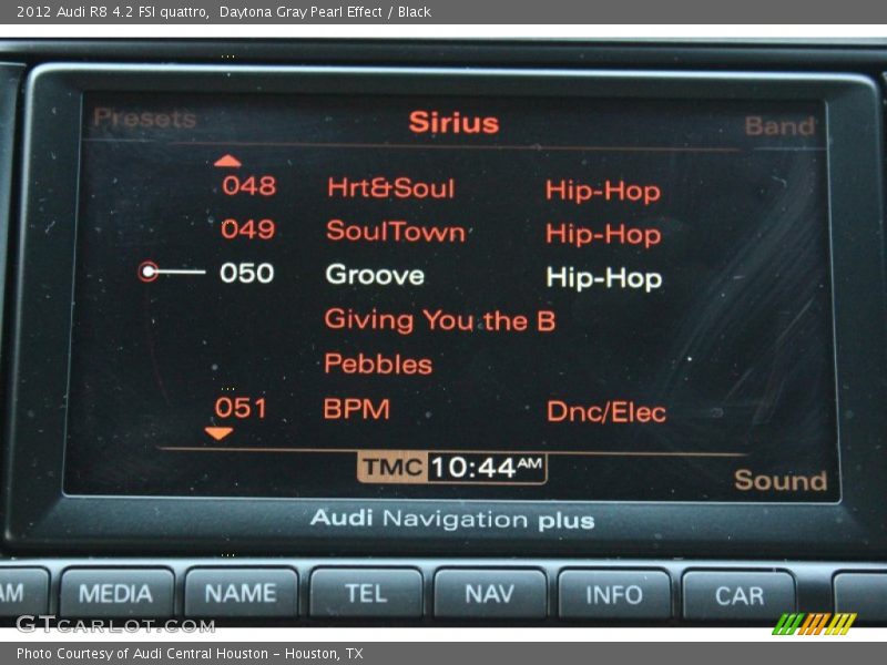 Daytona Gray Pearl Effect / Black 2012 Audi R8 4.2 FSI quattro