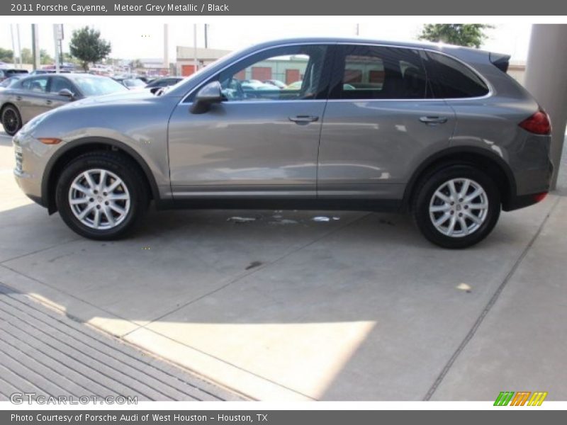 Meteor Grey Metallic / Black 2011 Porsche Cayenne