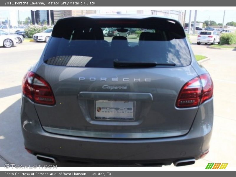Meteor Grey Metallic / Black 2011 Porsche Cayenne