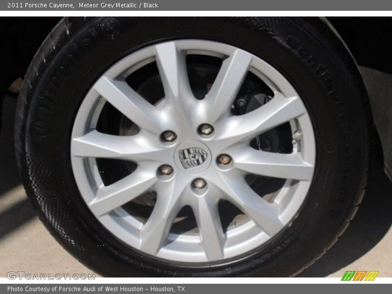 Meteor Grey Metallic / Black 2011 Porsche Cayenne