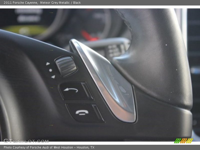 Meteor Grey Metallic / Black 2011 Porsche Cayenne