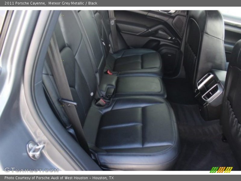 Meteor Grey Metallic / Black 2011 Porsche Cayenne