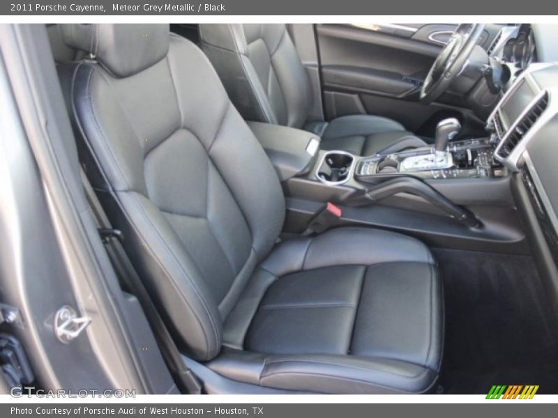 Meteor Grey Metallic / Black 2011 Porsche Cayenne