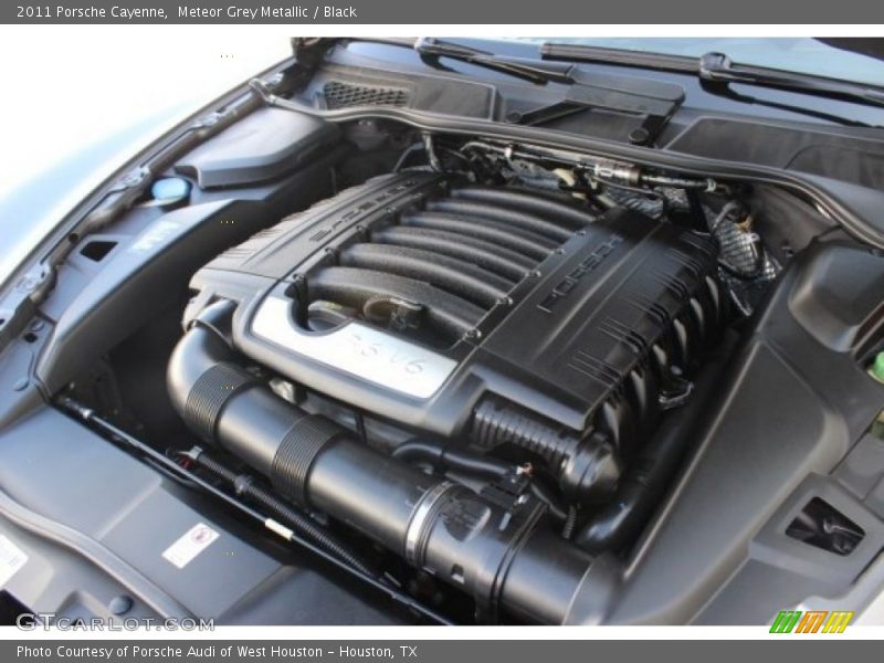 Meteor Grey Metallic / Black 2011 Porsche Cayenne