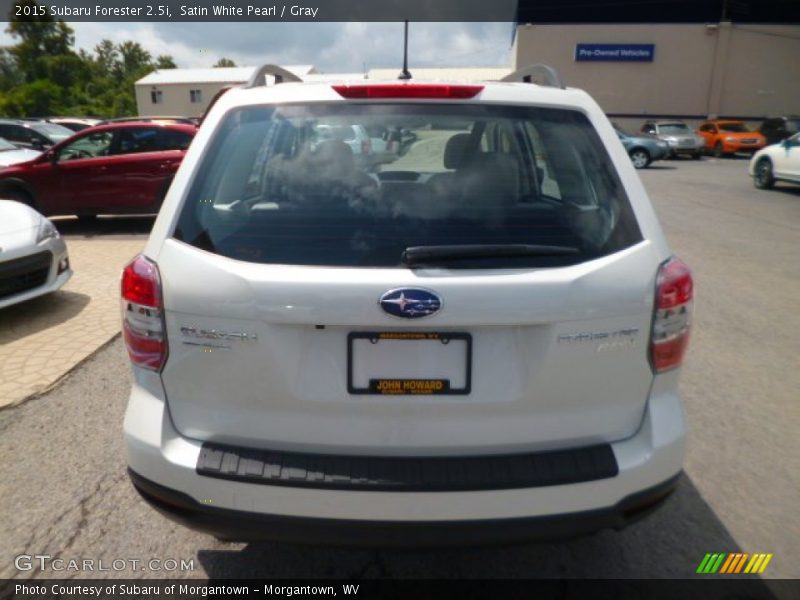 Satin White Pearl / Gray 2015 Subaru Forester 2.5i