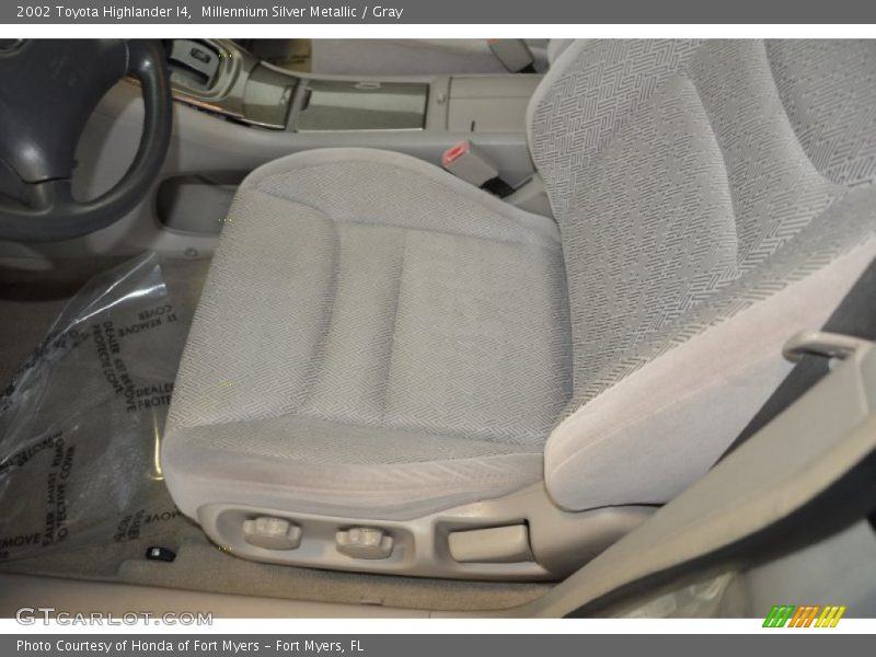 Millennium Silver Metallic / Gray 2002 Toyota Highlander I4