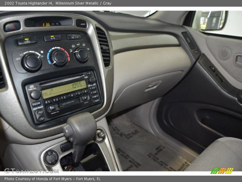 Millennium Silver Metallic / Gray 2002 Toyota Highlander I4