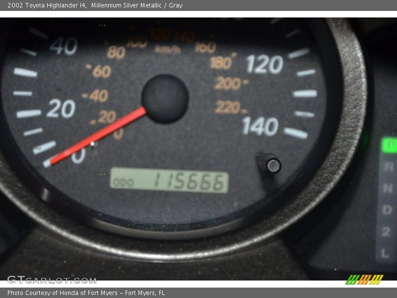 Millennium Silver Metallic / Gray 2002 Toyota Highlander I4