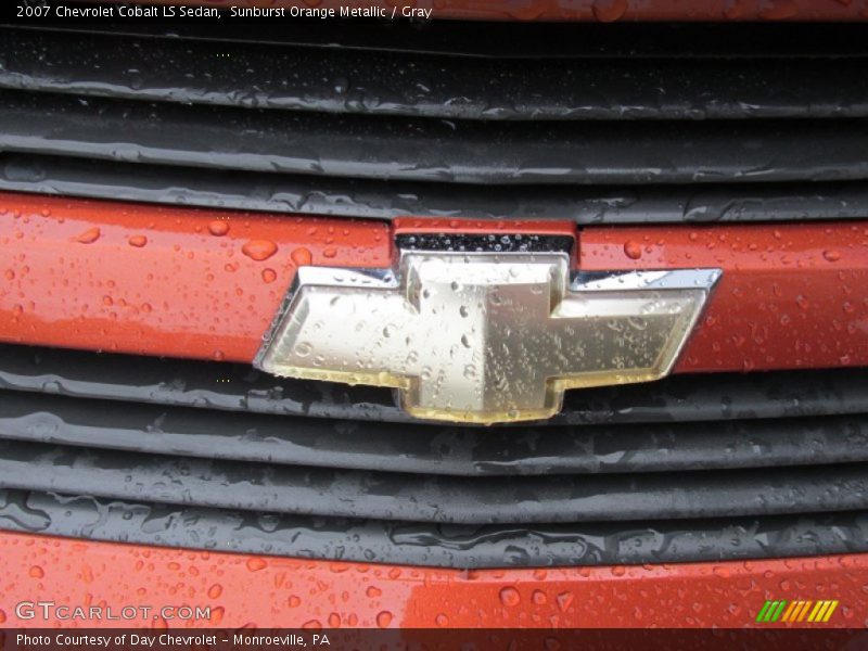 Sunburst Orange Metallic / Gray 2007 Chevrolet Cobalt LS Sedan