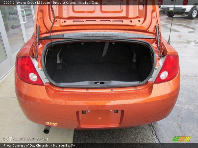 Sunburst Orange Metallic / Gray 2007 Chevrolet Cobalt LS Sedan