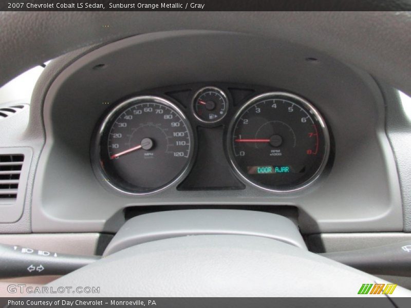 Sunburst Orange Metallic / Gray 2007 Chevrolet Cobalt LS Sedan