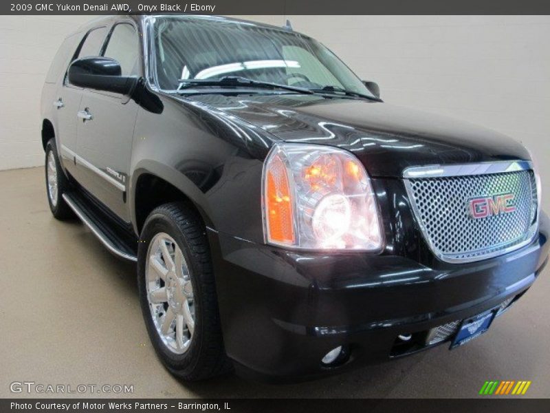 Onyx Black / Ebony 2009 GMC Yukon Denali AWD