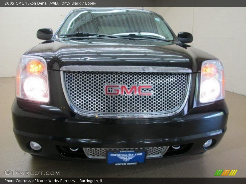 Onyx Black / Ebony 2009 GMC Yukon Denali AWD