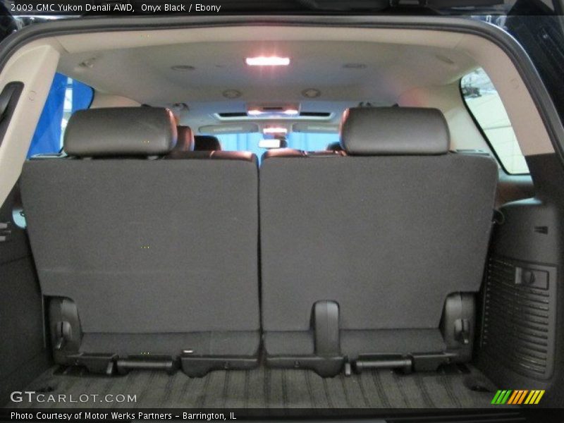 Onyx Black / Ebony 2009 GMC Yukon Denali AWD