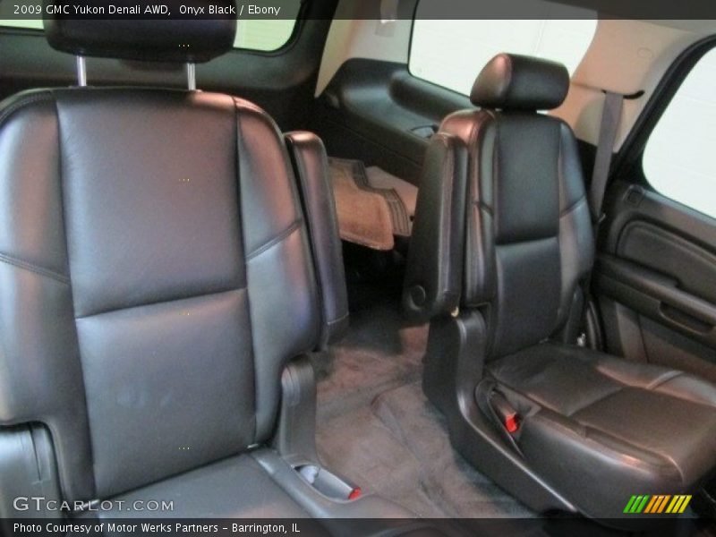 Onyx Black / Ebony 2009 GMC Yukon Denali AWD