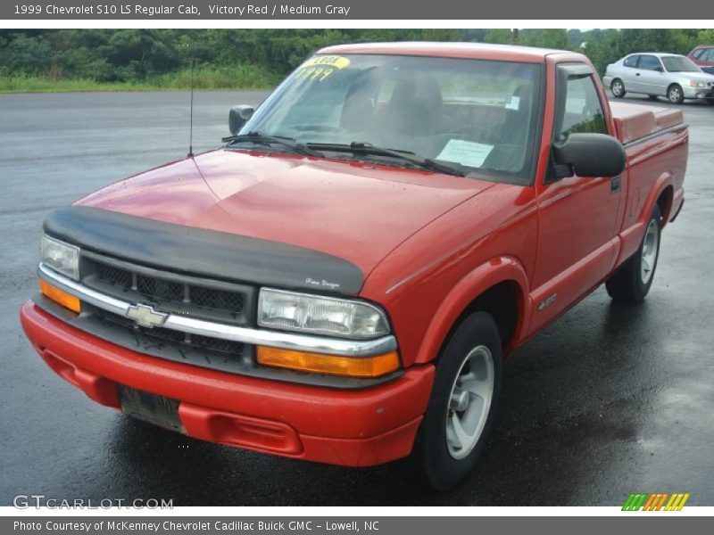 Victory Red / Medium Gray 1999 Chevrolet S10 LS Regular Cab