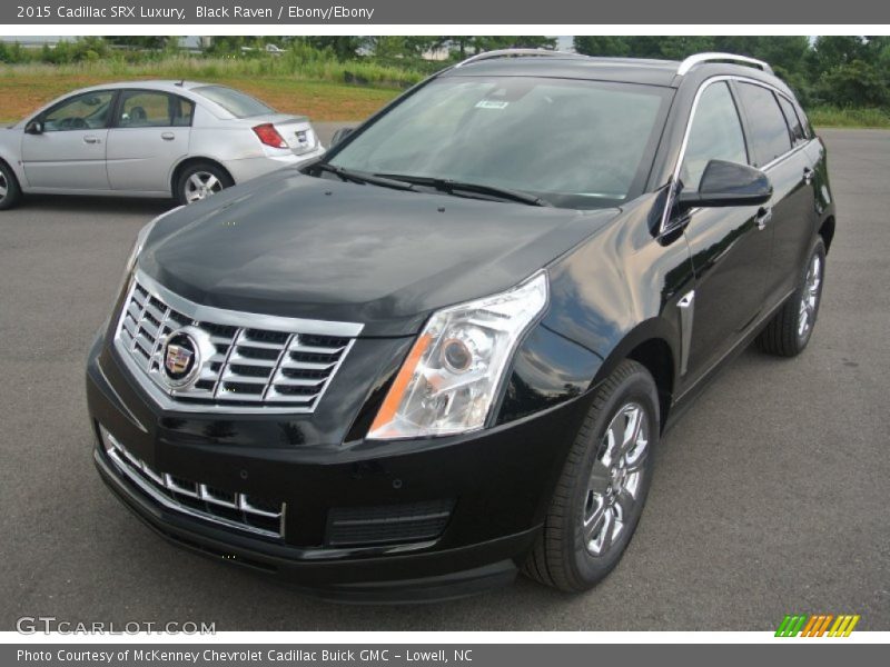 Front 3/4 View of 2015 SRX Luxury