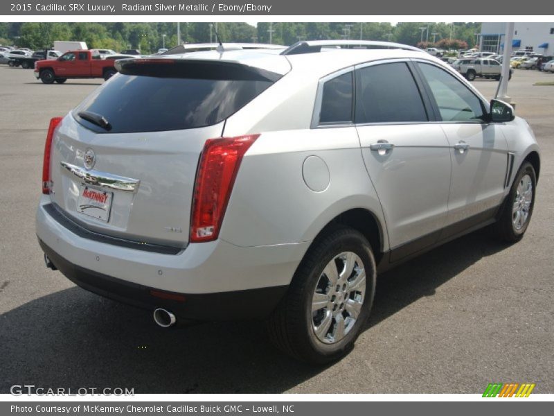 Radiant Silver Metallic / Ebony/Ebony 2015 Cadillac SRX Luxury