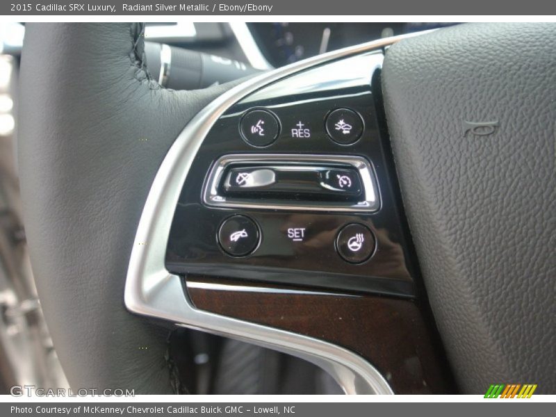Radiant Silver Metallic / Ebony/Ebony 2015 Cadillac SRX Luxury