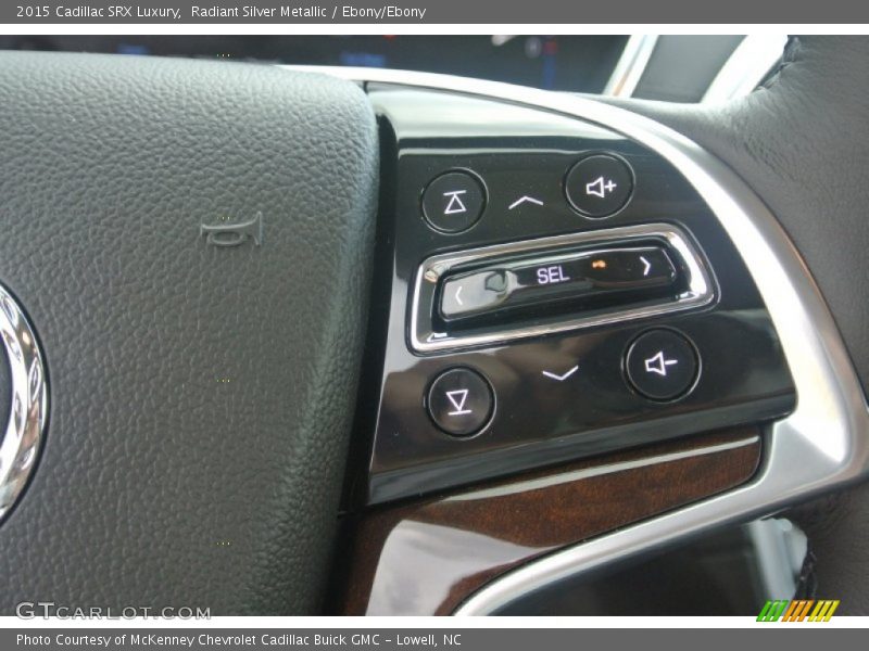 Radiant Silver Metallic / Ebony/Ebony 2015 Cadillac SRX Luxury
