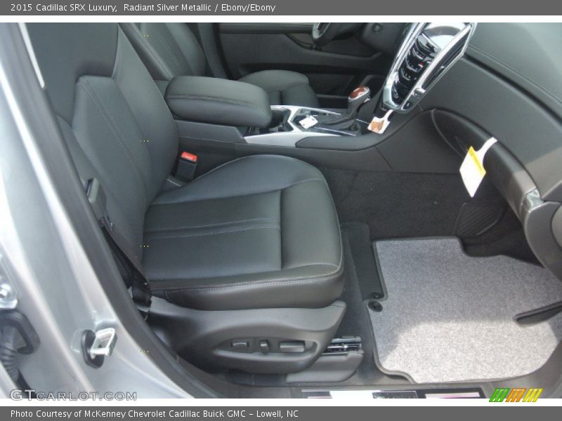 Radiant Silver Metallic / Ebony/Ebony 2015 Cadillac SRX Luxury