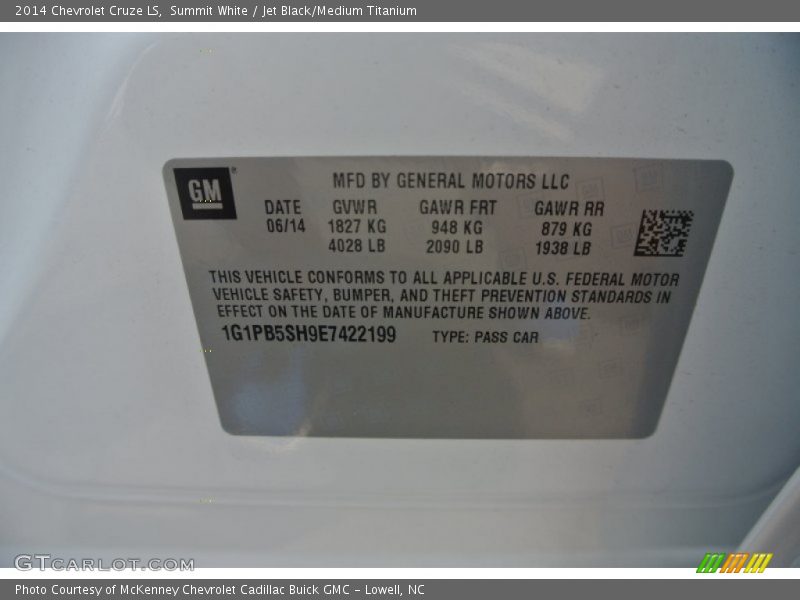 Summit White / Jet Black/Medium Titanium 2014 Chevrolet Cruze LS
