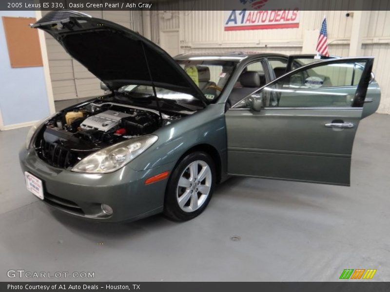 Oasis Green Pearl / Ash Gray 2005 Lexus ES 330