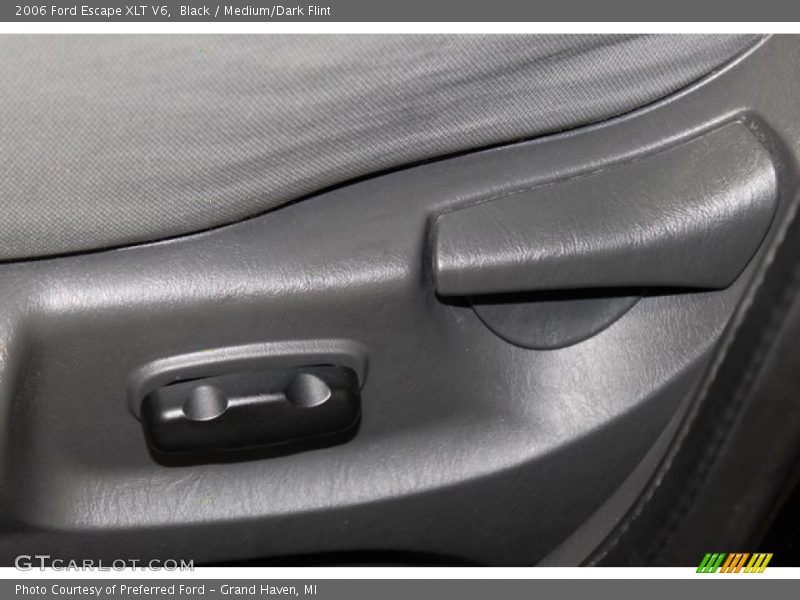 Black / Medium/Dark Flint 2006 Ford Escape XLT V6
