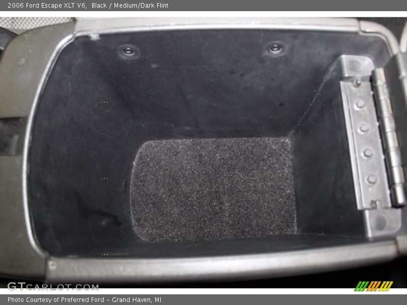 Black / Medium/Dark Flint 2006 Ford Escape XLT V6