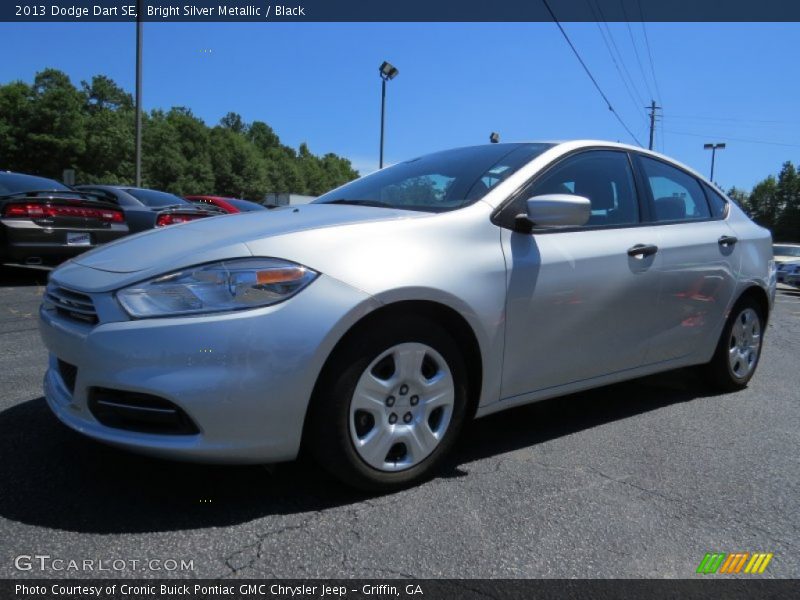 Bright Silver Metallic / Black 2013 Dodge Dart SE