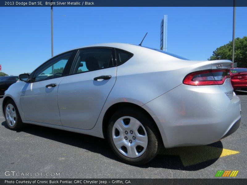 Bright Silver Metallic / Black 2013 Dodge Dart SE